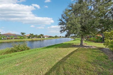 Bring your toothbrush and move right in! This 2 BR & Den, 2 BA on Plantation Golf and Country Club in Florida - for sale on GolfHomes.com, golf home, golf lot
