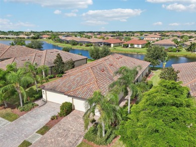 Bring your toothbrush and move right in! This 2 BR & Den, 2 BA on Plantation Golf and Country Club in Florida - for sale on GolfHomes.com, golf home, golf lot