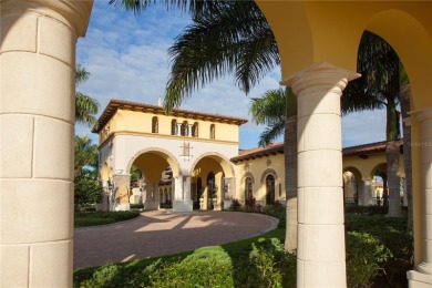 Bring your toothbrush and move right in! This 2 BR & Den, 2 BA on Plantation Golf and Country Club in Florida - for sale on GolfHomes.com, golf home, golf lot