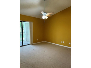 Excellent opportunity for an investor: unit rented at $ 1800.00 on Orangebrook Golf and Country Club in Florida - for sale on GolfHomes.com, golf home, golf lot