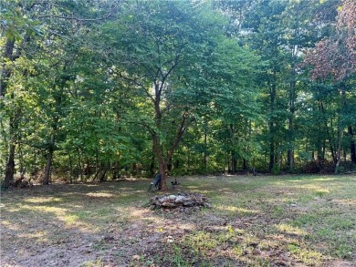 Step into this beautifully maintained 3-bedroom, 2-bath home on Branchwood Golf Course in Arkansas - for sale on GolfHomes.com, golf home, golf lot