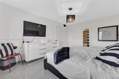 **COME SEE THIS BEAUTY !!! * BRIGHT AND SPACIOUS ONE BEDROOM ONE on The Diplomat Golf Resort and Spa in Florida - for sale on GolfHomes.com, golf home, golf lot