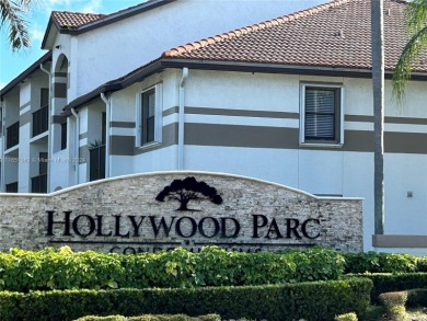 Excellent opportunity for an investor: unit rented at $ 1800.00 on Orangebrook Golf and Country Club in Florida - for sale on GolfHomes.com, golf home, golf lot