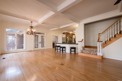 This beautiful CUSTOM home on the prestigious Founder's Course on Chenal Country Club - Bear Den Mountain in Arkansas - for sale on GolfHomes.com, golf home, golf lot