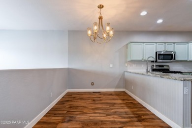 Gorgeous modern townhouse in Prescott Country Club. Move in on Prescott Golf and Country Club in Arizona - for sale on GolfHomes.com, golf home, golf lot