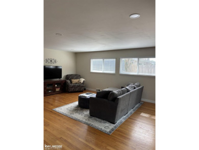 Welcome to this well maintained ranch with 3 bedrooms and 2 on Cherry Creek Golf Club in Michigan - for sale on GolfHomes.com, golf home, golf lot