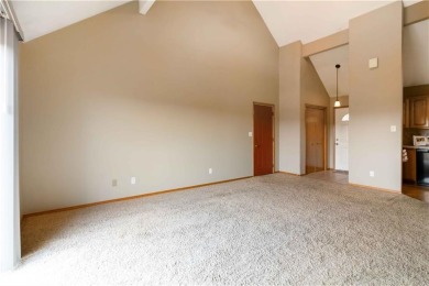 Affordable Lake Life with a View -- Minutes from Table Rock & on Holiday Island Executive Golf Course in Arkansas - for sale on GolfHomes.com, golf home, golf lot