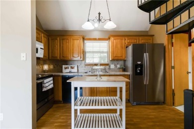 Affordable Lake Life with a View -- Minutes from Table Rock & on Holiday Island Executive Golf Course in Arkansas - for sale on GolfHomes.com, golf home, golf lot