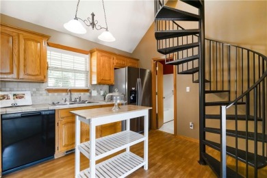 Affordable Lake Life with a View -- Minutes from Table Rock & on Holiday Island Executive Golf Course in Arkansas - for sale on GolfHomes.com, golf home, golf lot