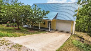 Affordable Lake Life with a View -- Minutes from Table Rock & on Holiday Island Executive Golf Course in Arkansas - for sale on GolfHomes.com, golf home, golf lot