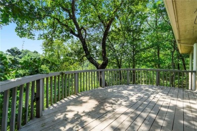 Custom 2 bed, 2.5 bath home with all main living on one level on Bella Vista Country Club - Berksdale in Arkansas - for sale on GolfHomes.com, golf home, golf lot