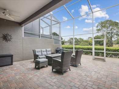 Welcome to this beautifully renovated 3 bed/2.5 bath PLUS bonus on Brooker Creek Golf Club in Florida - for sale on GolfHomes.com, golf home, golf lot