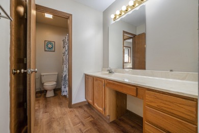 3 Bedroom 1.5 Bath Townhome in beautiful Lakes of Four Seasonse on Lake of Four Seasons Country Club in Indiana - for sale on GolfHomes.com, golf home, golf lot