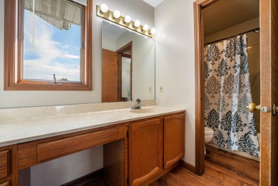 3 Bedroom 1.5 Bath Townhome in beautiful Lakes of Four Seasonse on Lake of Four Seasons Country Club in Indiana - for sale on GolfHomes.com, golf home, golf lot