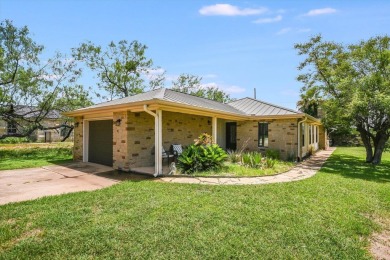 Discover your ideal retreat in the heart of Horseshoe Bay on Ram Rock Golf Course in Texas - for sale on GolfHomes.com, golf home, golf lot