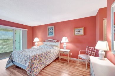 Welcome home! An incredible opportunity bursting with potential on Poinciana Golf Club in Florida - for sale on GolfHomes.com, golf home, golf lot