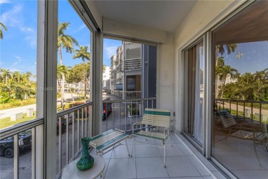 EXCELLENT LOCATION THIS LOVELY CONDO IS  READY TO MOVE IN * on The Diplomat Golf Resort and Spa in Florida - for sale on GolfHomes.com, golf home, golf lot