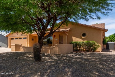 Great floorplan to this spacious  furnished 2 bedroom 1.75 bath on Fountain of the Sun Country Club in Arizona - for sale on GolfHomes.com, golf home, golf lot