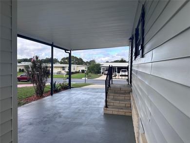 Completely Remodeled Home in the 55+ Zellwood Station Community! on Zellwood Station Country Club in Florida - for sale on GolfHomes.com, golf home, golf lot