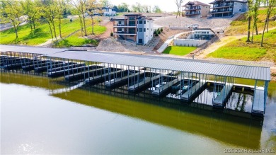 Pictures of Model unit. The newest Luxury Villa Project in the on The Oaks Golf Course in Missouri - for sale on GolfHomes.com, golf home, golf lot