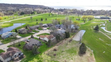 Enjoy Golf Course Views & Sunsets in this beautifully maintained on High Cliff Golf Course in Wisconsin - for sale on GolfHomes.com, golf home, golf lot