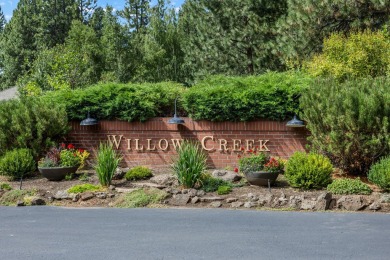 THIS IS THE ONE you've been waiting for! Modern, luxury living on Bend Golf and Country Club in Oregon - for sale on GolfHomes.com, golf home, golf lot