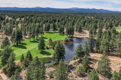 THIS IS THE ONE you've been waiting for! Modern, luxury living on Bend Golf and Country Club in Oregon - for sale on GolfHomes.com, golf home, golf lot