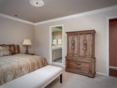 Birchwood Farms Fairways Condo - End Unit This spacious on Birchwood Farms Golf and Country Club in Michigan - for sale on GolfHomes.com, golf home, golf lot