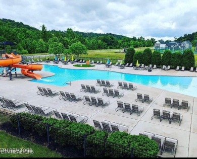 Beautifully light and open home in The Preserve at Oak Ridge! on The Preserve 9 Hole Golf Course in Tennessee - for sale on GolfHomes.com, golf home, golf lot