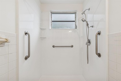 Welcome home to this FIRST FLOOR 2 bedroom, 2 bath 1100 sf on On Top Of The World Golf Course in Florida - for sale on GolfHomes.com, golf home, golf lot