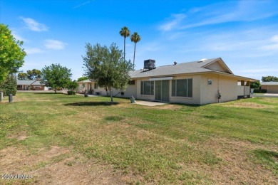Beautifully renovated two bedroom/2 bath with enclosed bonus on Sun City Country Club in Arizona - for sale on GolfHomes.com, golf home, golf lot