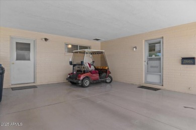 Beautifully renovated two bedroom/2 bath with enclosed bonus on Sun City Country Club in Arizona - for sale on GolfHomes.com, golf home, golf lot