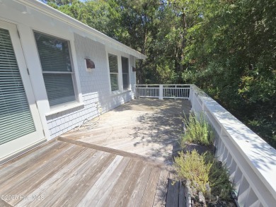 Executive home - 5 Bedroom 5 1/2 Bath on the 11th Fairway; The on Bald Head Island Golf Club in North Carolina - for sale on GolfHomes.com, golf home, golf lot