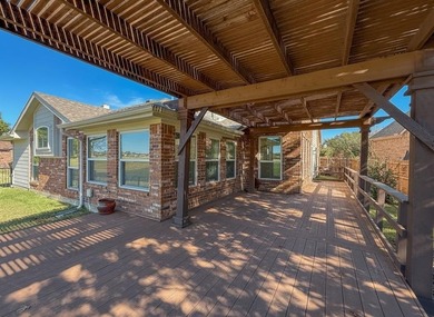 Well-maintained and move-in ready, this single-story home sits on Oakmont Country Club in Texas - for sale on GolfHomes.com, golf home, golf lot