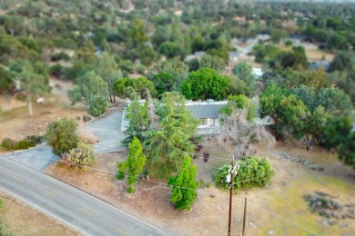 Welcome Home! This home has been beautifully remodeled/updated on Yosemite Lakes Park Golf Course in California - for sale on GolfHomes.com, golf home, golf lot