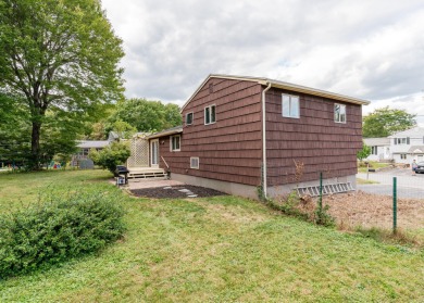 Welcome home to this beautiful 3-bedroom residence perfectly on Brunswick Golf Club in Maine - for sale on GolfHomes.com, golf home, golf lot