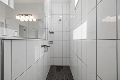 One or more photo(s) has been virtually staged. Motivated on Imperial Lakewoods Golf Club in Florida - for sale on GolfHomes.com, golf home, golf lot