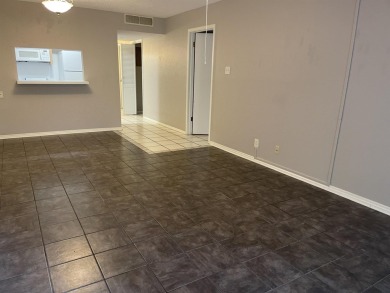 Well maintained BOTTOM floor condo on the end of the building on Slick Rock Golf Course - Horseshoe Bay in Texas - for sale on GolfHomes.com, golf home, golf lot