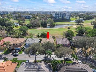 Beautifully maintained 4/3 bath golf course residence in a on Palm-Aire Country Club and Resort - The Oaks in Florida - for sale on GolfHomes.com, golf home, golf lot
