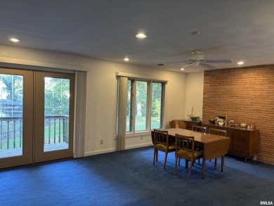 Located on one of Lake Springfield's most popular lanes this on Lincoln Greens Golf Course in Illinois - for sale on GolfHomes.com, golf home, golf lot