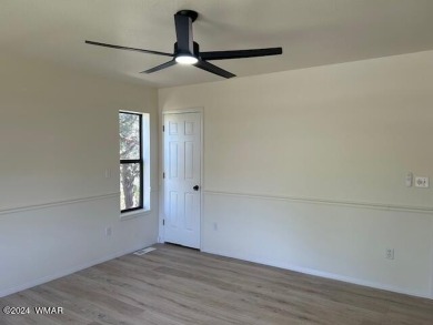 Rare Opportunity in Show Low Country Club - Spacious 3-Bedroom on Bison Golf and Country Club in Arizona - for sale on GolfHomes.com, golf home, golf lot