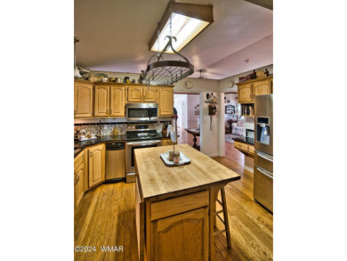 Rare Opportunity in Show Low Country Club - Spacious 3-Bedroom on Bison Golf and Country Club in Arizona - for sale on GolfHomes.com, golf home, golf lot