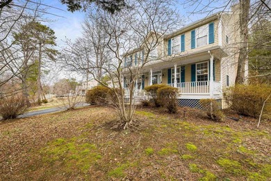 Welcome to lake living in Lake Monticello, where everyday life on Lake Monticello Golf Course in Virginia - for sale on GolfHomes.com, golf home, golf lot