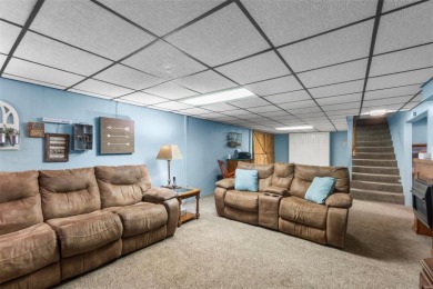 This 3-bed, 2-bath ranch home offers a prime location backing to on Cape Girardeau Country Club in Missouri - for sale on GolfHomes.com, golf home, golf lot