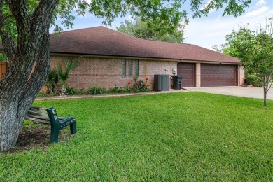 PECAN PLANTATION GEM nestled among mature trees on oversized lot on Pecan Plantation Country Club in Texas - for sale on GolfHomes.com, golf home, golf lot