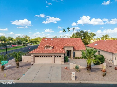 Beautiful golf course home in adult community with vaulted on Cottonwood Country Club in Arizona - for sale on GolfHomes.com, golf home, golf lot