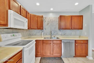 Spacious Living on a Rare .44 acre in Boiling Spring Lakes!

The on The Lakes Country Club in North Carolina - for sale on GolfHomes.com, golf home, golf lot
