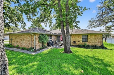 Well maintained and lovingly cared for, this home is ready to on Lake Kiowa Golf Course in Texas - for sale on GolfHomes.com, golf home, golf lot