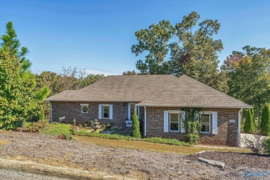 A beautiful 3 bedroom, 3 bath home on Gunters Landing Golf on Gunters Landing in Alabama - for sale on GolfHomes.com, golf home, golf lot