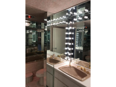 CORNER UNIT! VERY QUIET!  24/7 manned Gated community. Banyan on The President Country Club in Florida - for sale on GolfHomes.com, golf home, golf lot